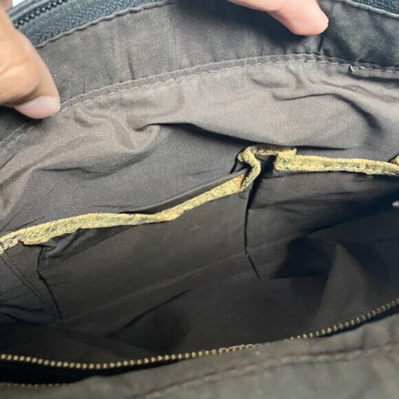 Matt & Nat Women's Black Vegan Leather Shoulder Bag Hobo Bag Satchel Medium - Picture 11 of 12